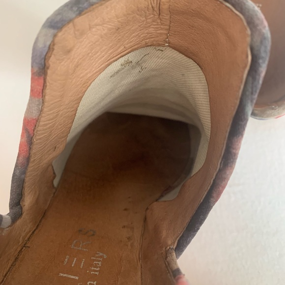 Used Atlier Velvet Bootie size 36 - Picture 10 of 10